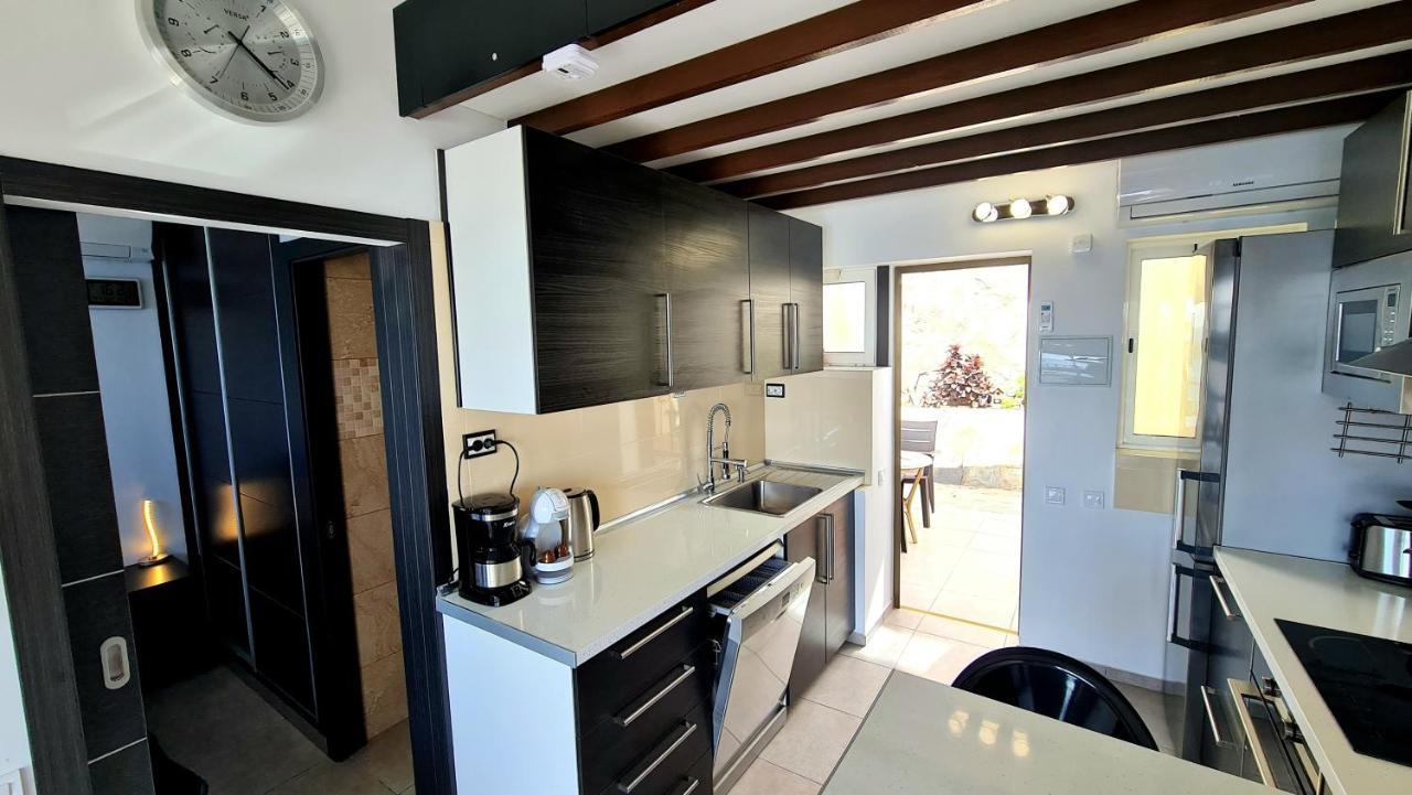 Appartamento Deluxe Seaview-Sunsets !Transfe-R Inc! Pool,2Aircond,2Tv65",600Mb Dishwasher,,2 Beaches,Anfi-View Patalavaca Esterno foto